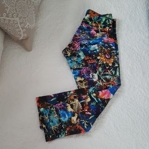 Indigo Blue Floral cropped Sport Leggings XS